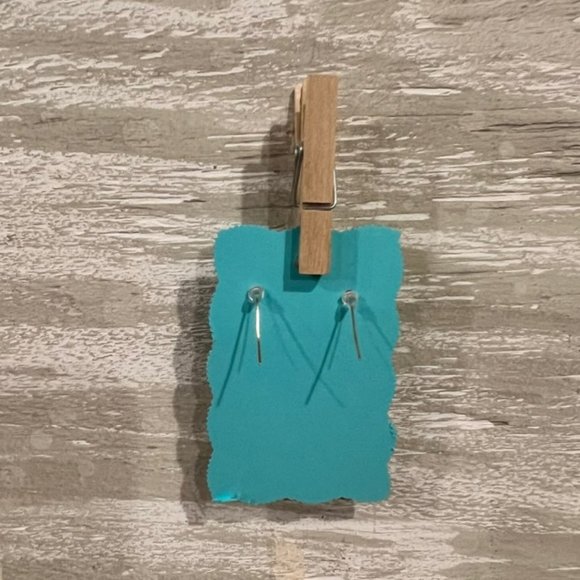 New Snowman Holiday Hanging Earrings - Picture 5 of 5